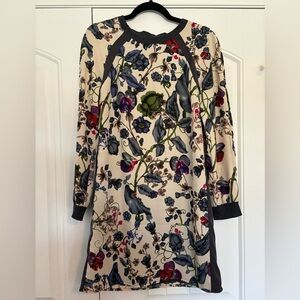 W118 Walter Baker Straight Pencil Dress Sz small Flower Spring Summer Casual